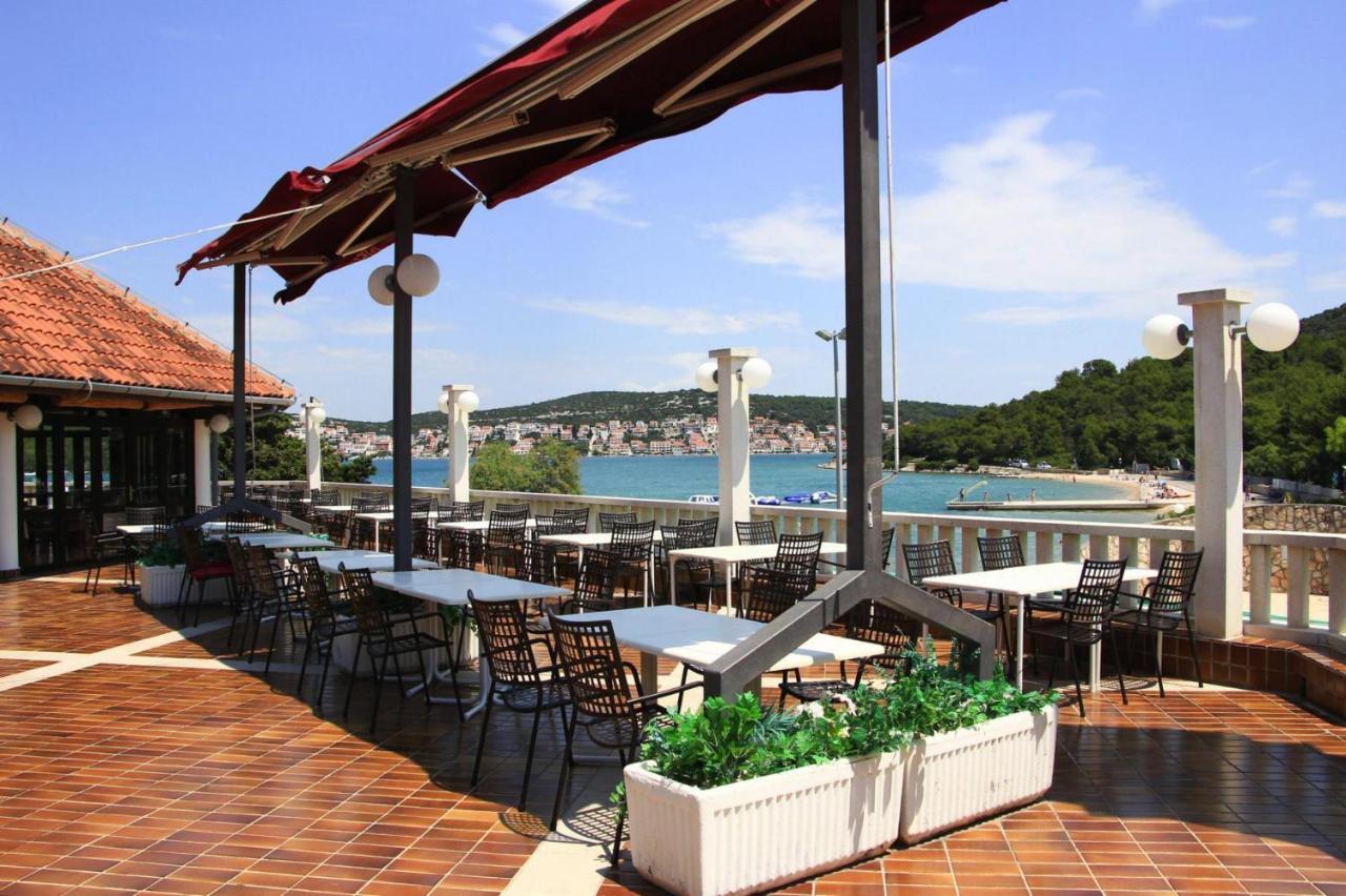Belvilla Apartments In Holiday Resort Jezera Village, Island Murter Tisno Exterior foto